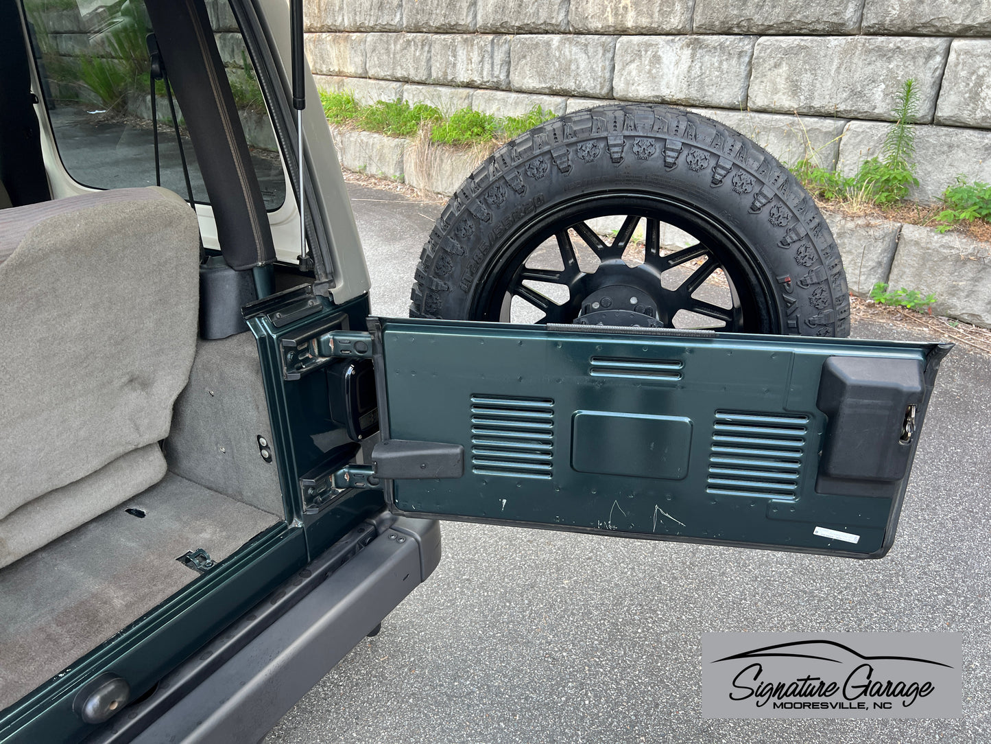 2005 Jeep Wrangler Sport 4.0 w/ Auto