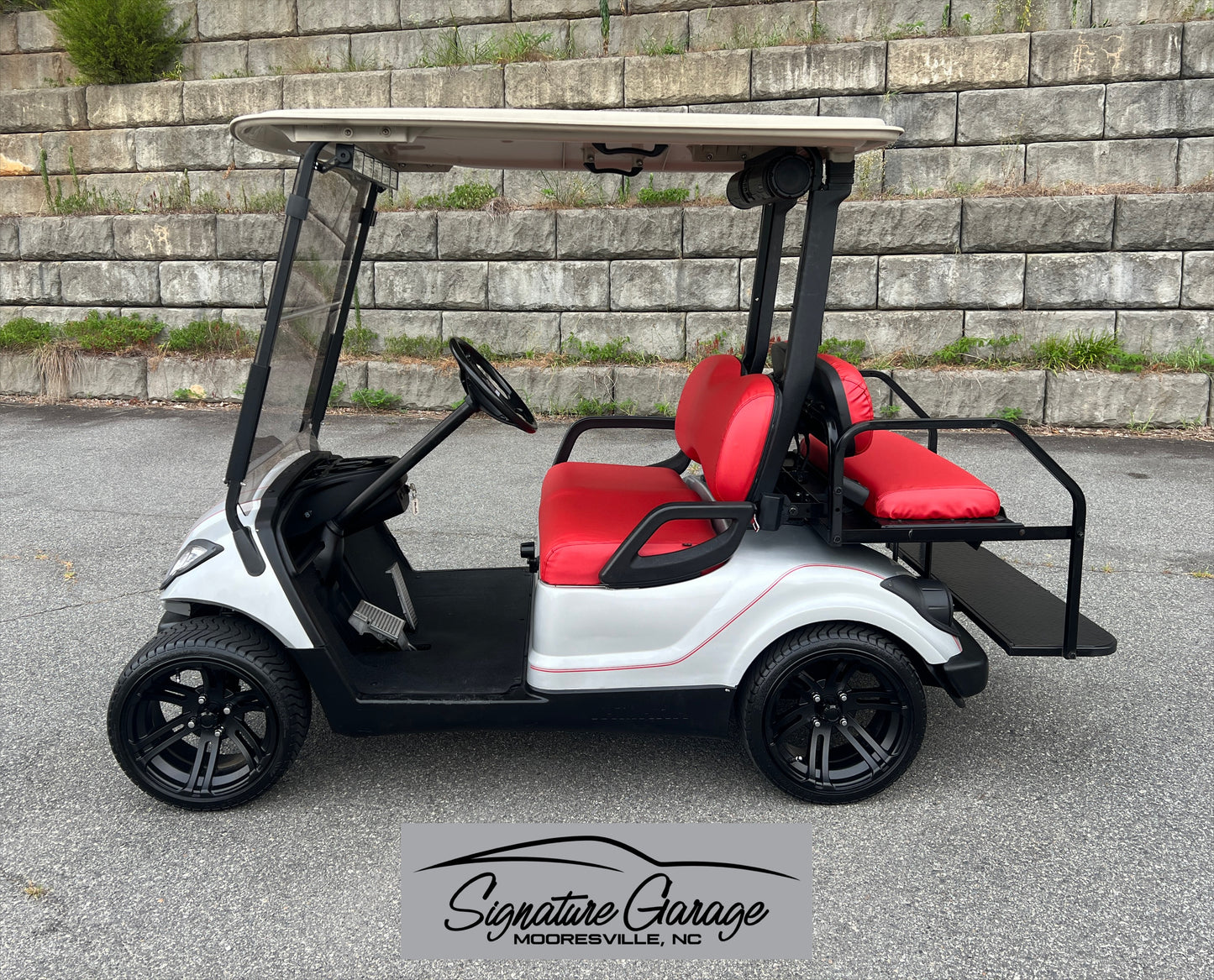 2011 Yamaha Gas Golf Cart